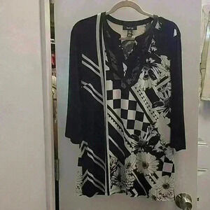 Style & Co women's tunic top